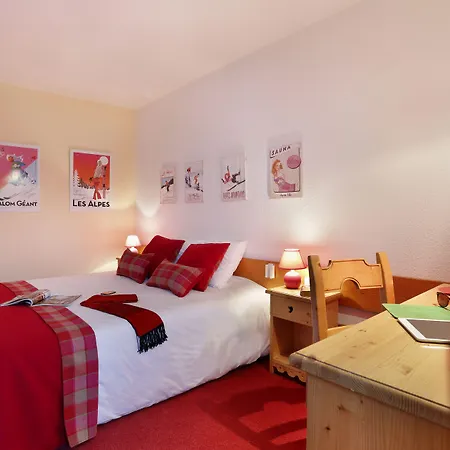 Hotel Du Bourg 3*