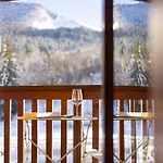 Du Bourg Hotell