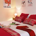 Du Bourg Hotell