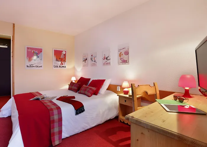 Hotel Du Bourg 3*